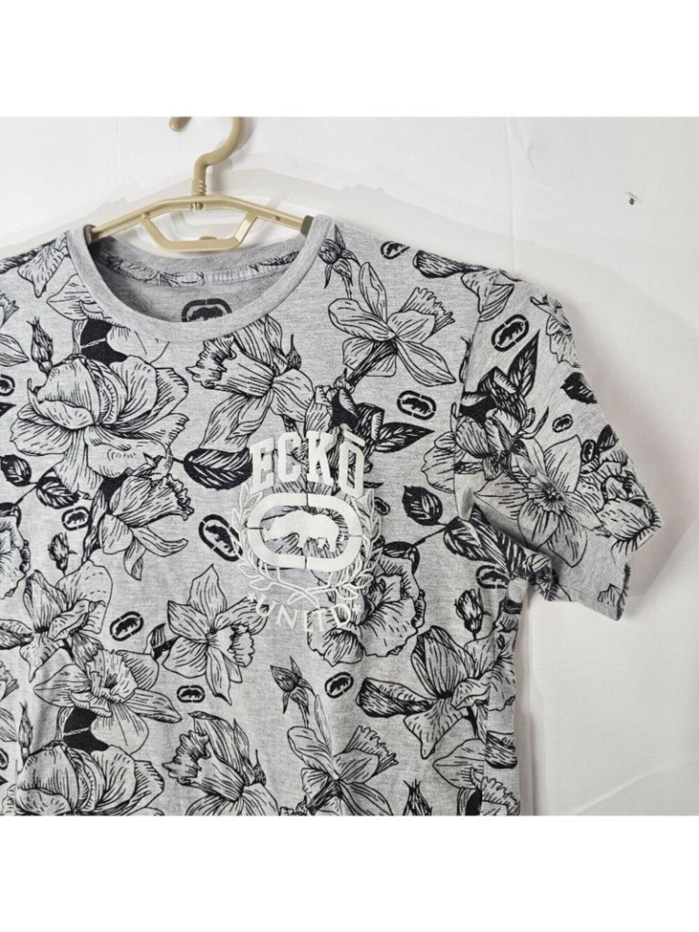Ecko T Shirt Mens M Gray Floral Graphic Print Short Sleeve Crew Neck Top - Picture 3 of 10